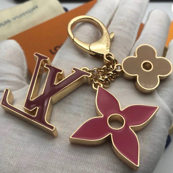 LV Key Chain - Picture 1 of 2